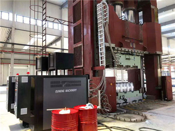 SMC玻璃鋼模壓模具油溫機