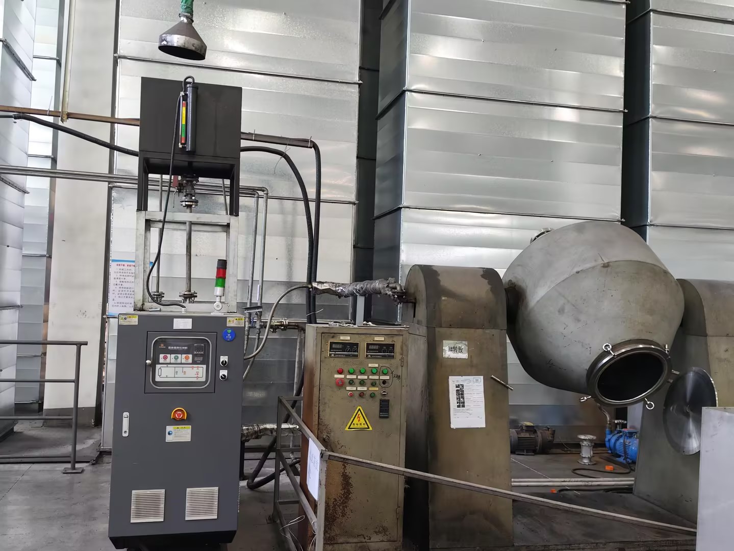 雙錐干燥模溫機